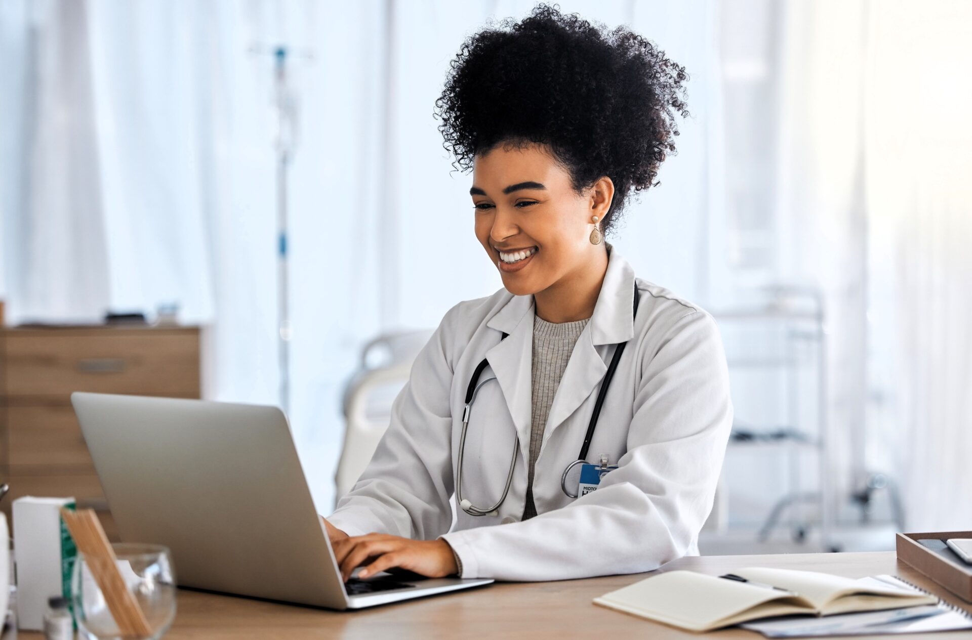 Benefícios para médicos: Vantagens exclusivas que o Kaya Doc pode oferecer 