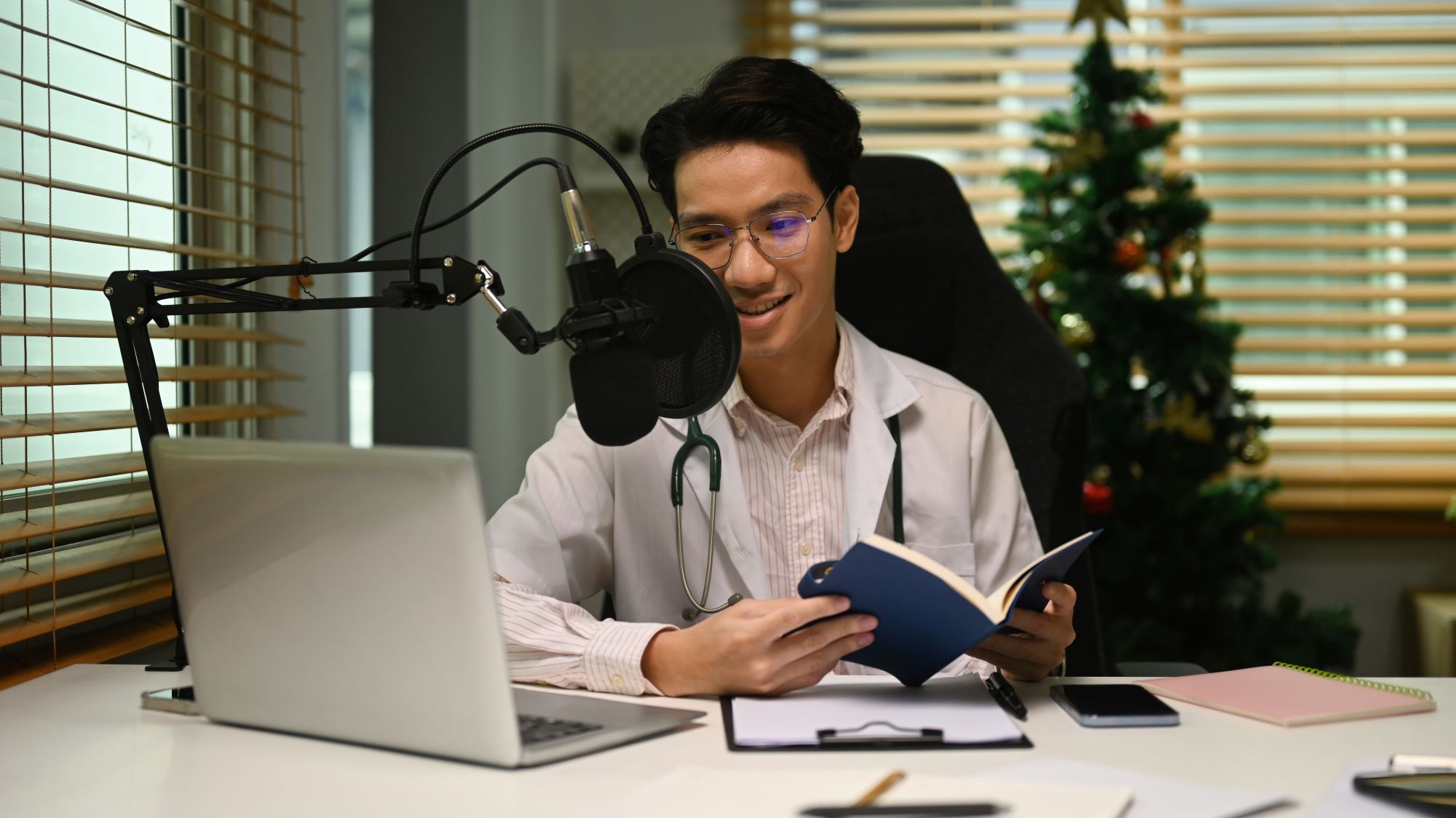 8 melhores podcasts para profissionais da saúde