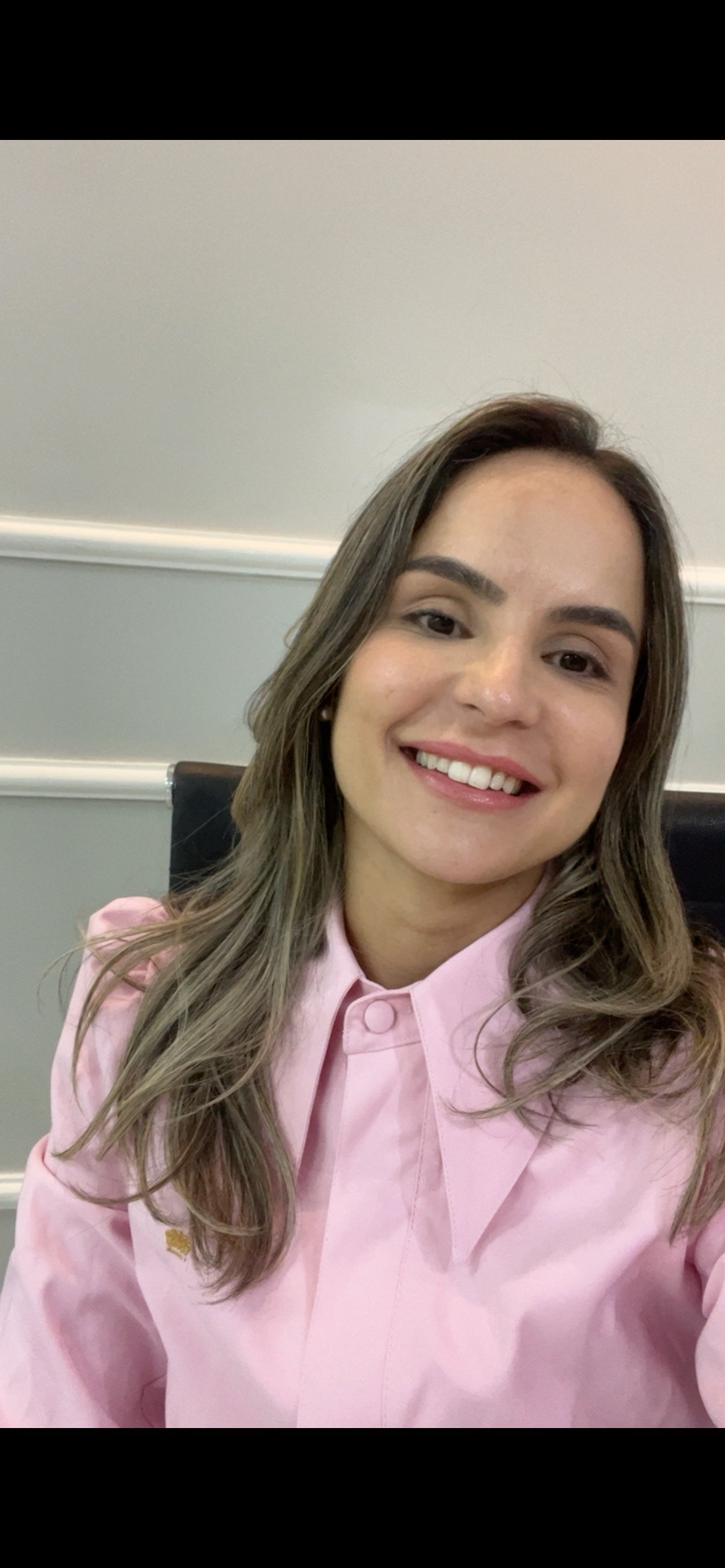 Dr. Sayonara Ferreira, Dentista