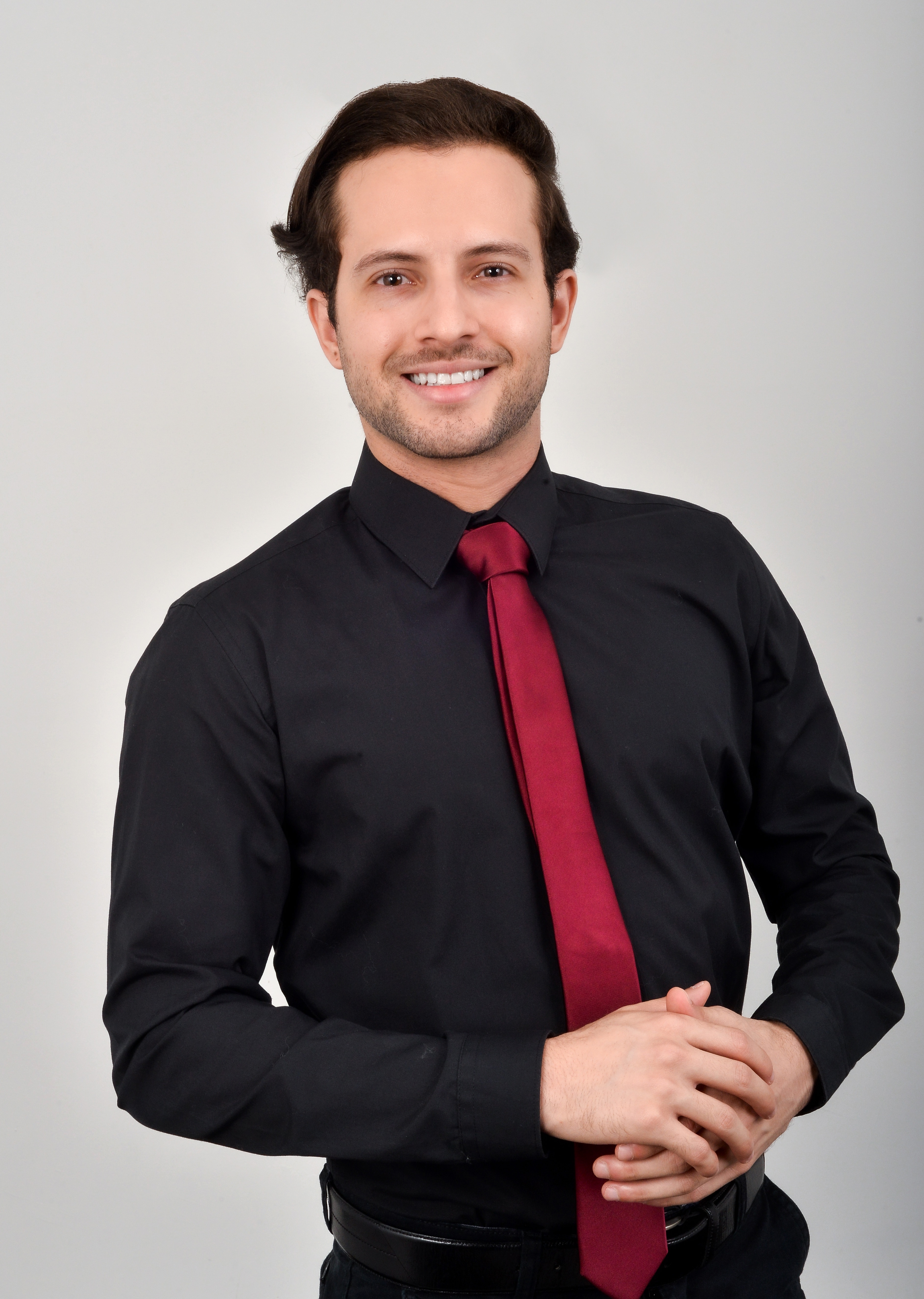 Dr. Lucas de Oliveira Martins , Dentista