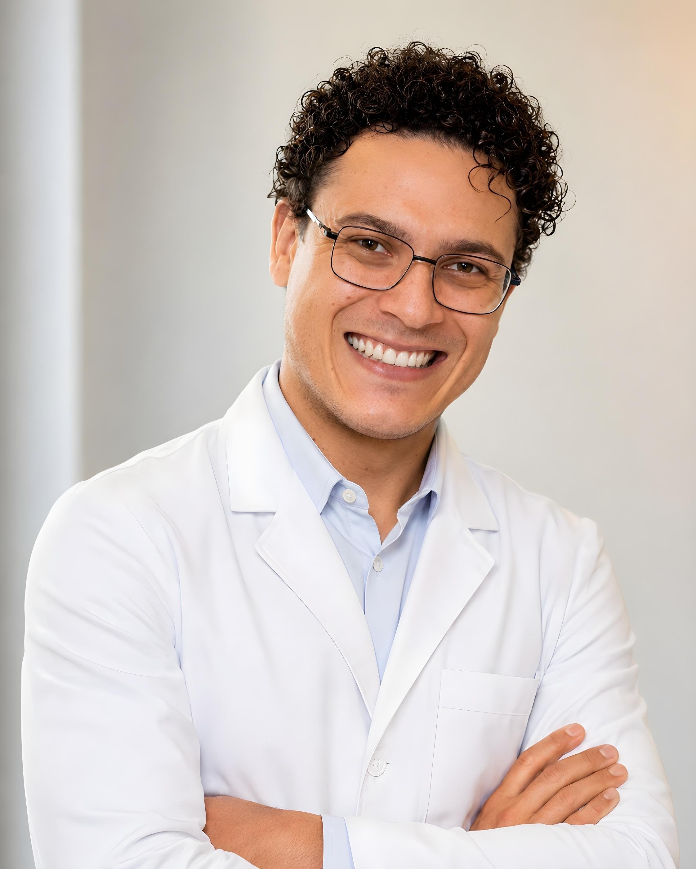 Dr. Guilherme Cruz Ferreira Fedrigo, Dentista