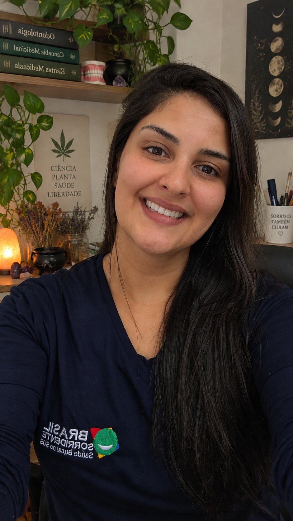 Dr. Amanda Almeida, Dentista