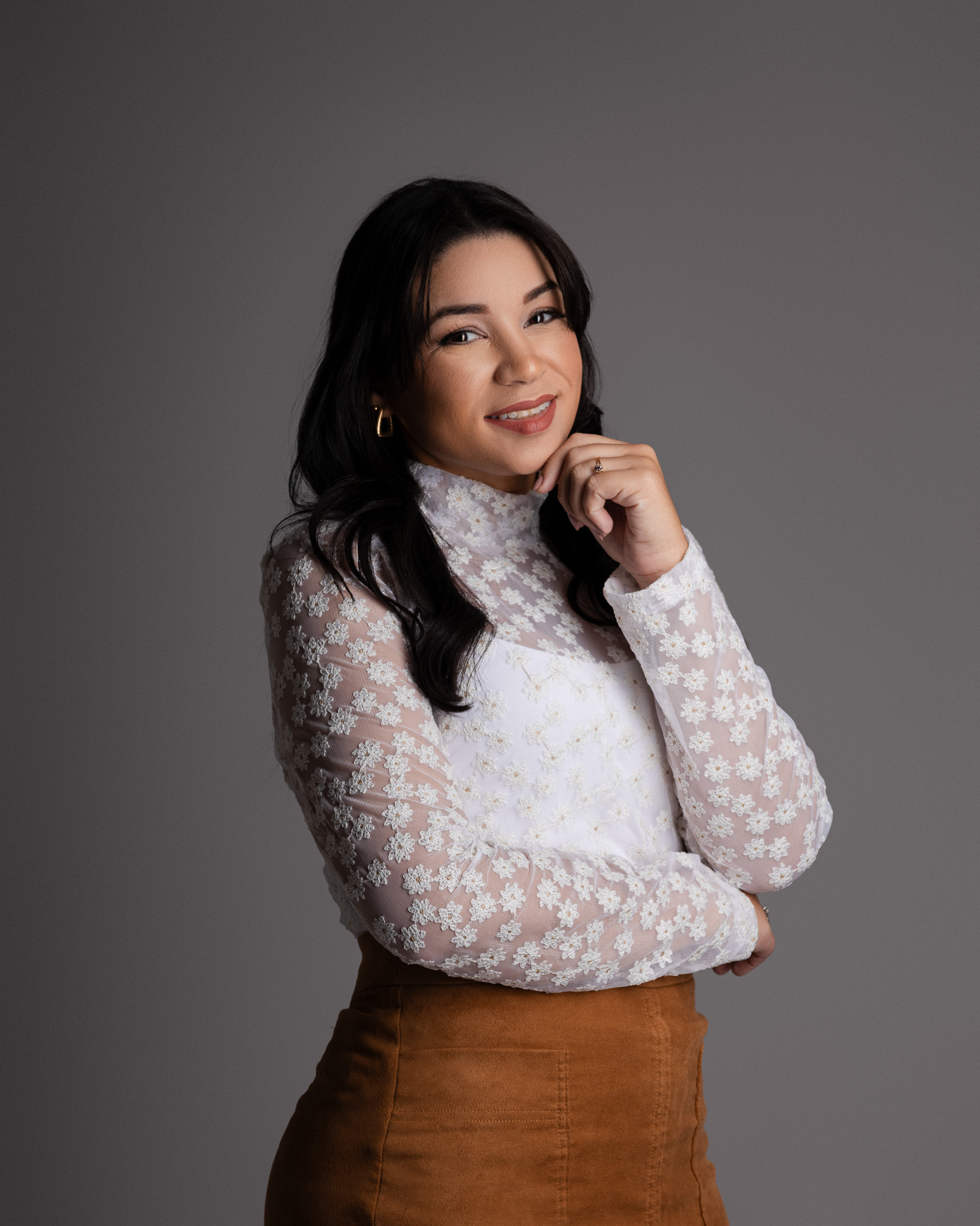 Dra. Karina Lima Tonini , Clínica Médica e Medicina intensiva. Especialização em geriatria e cuidados paliativos 