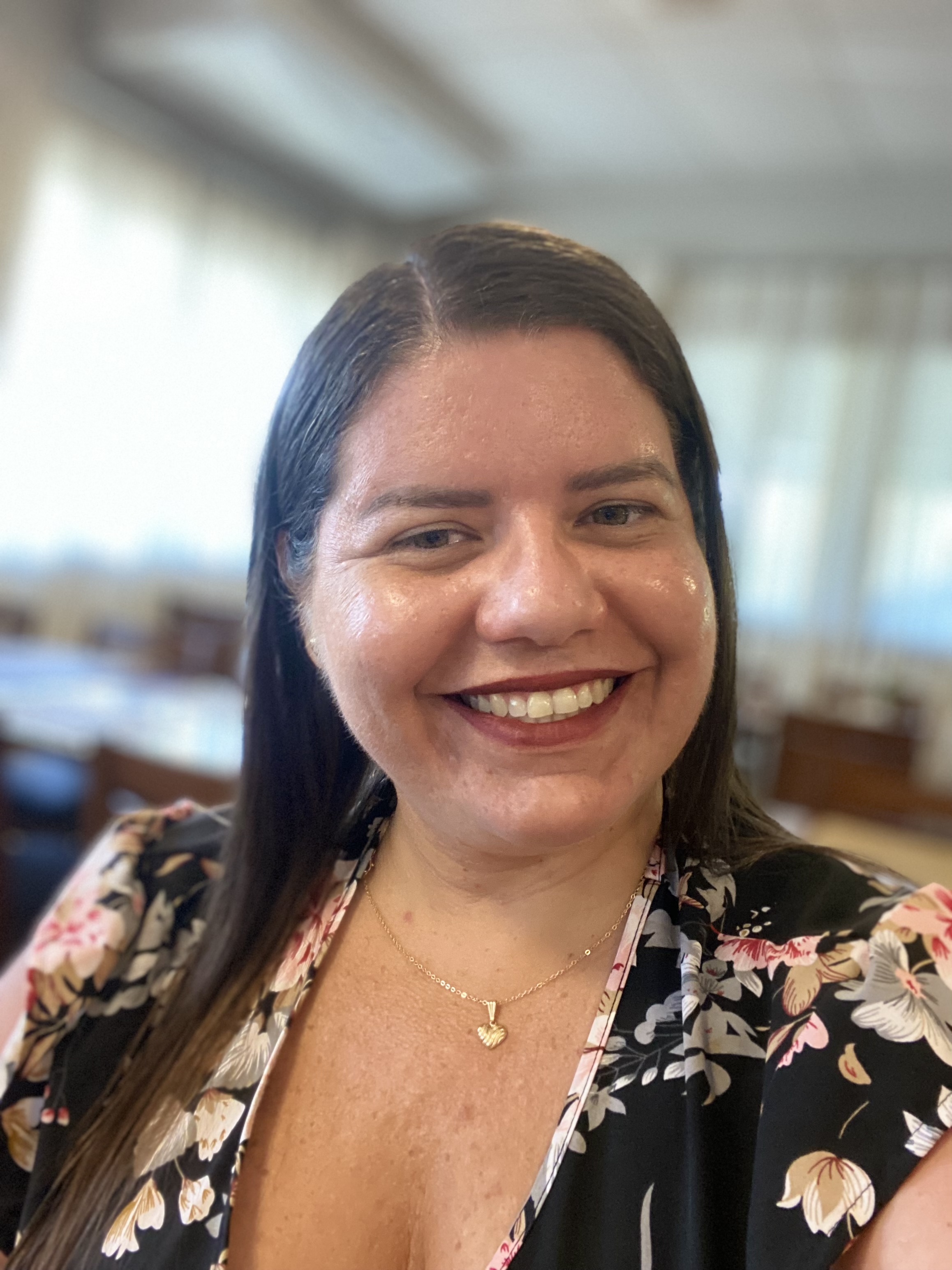 Dra. Swelen Benevides, Dentista