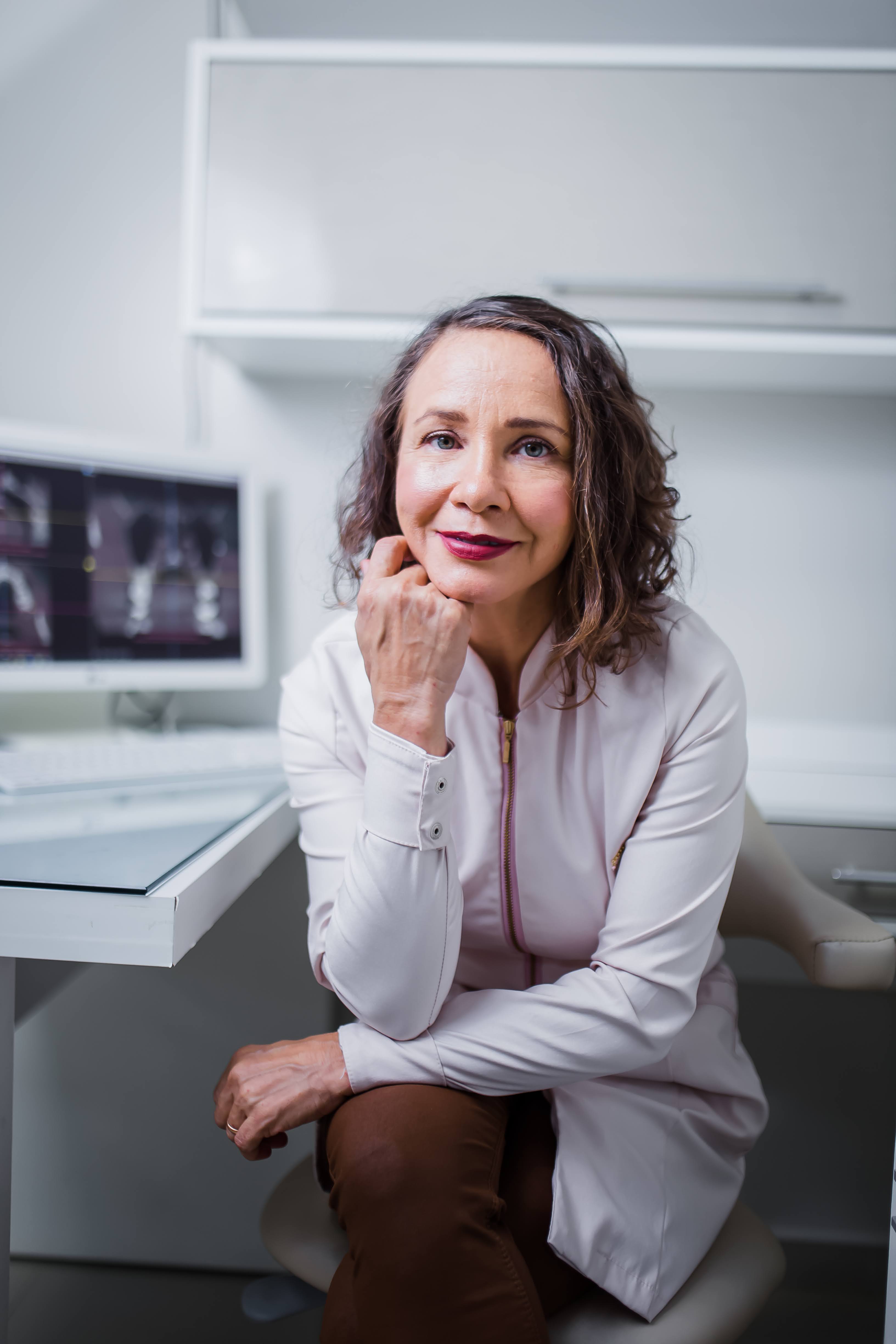 Dr. Rita de Cassia Gouvea Bruno , Dentista