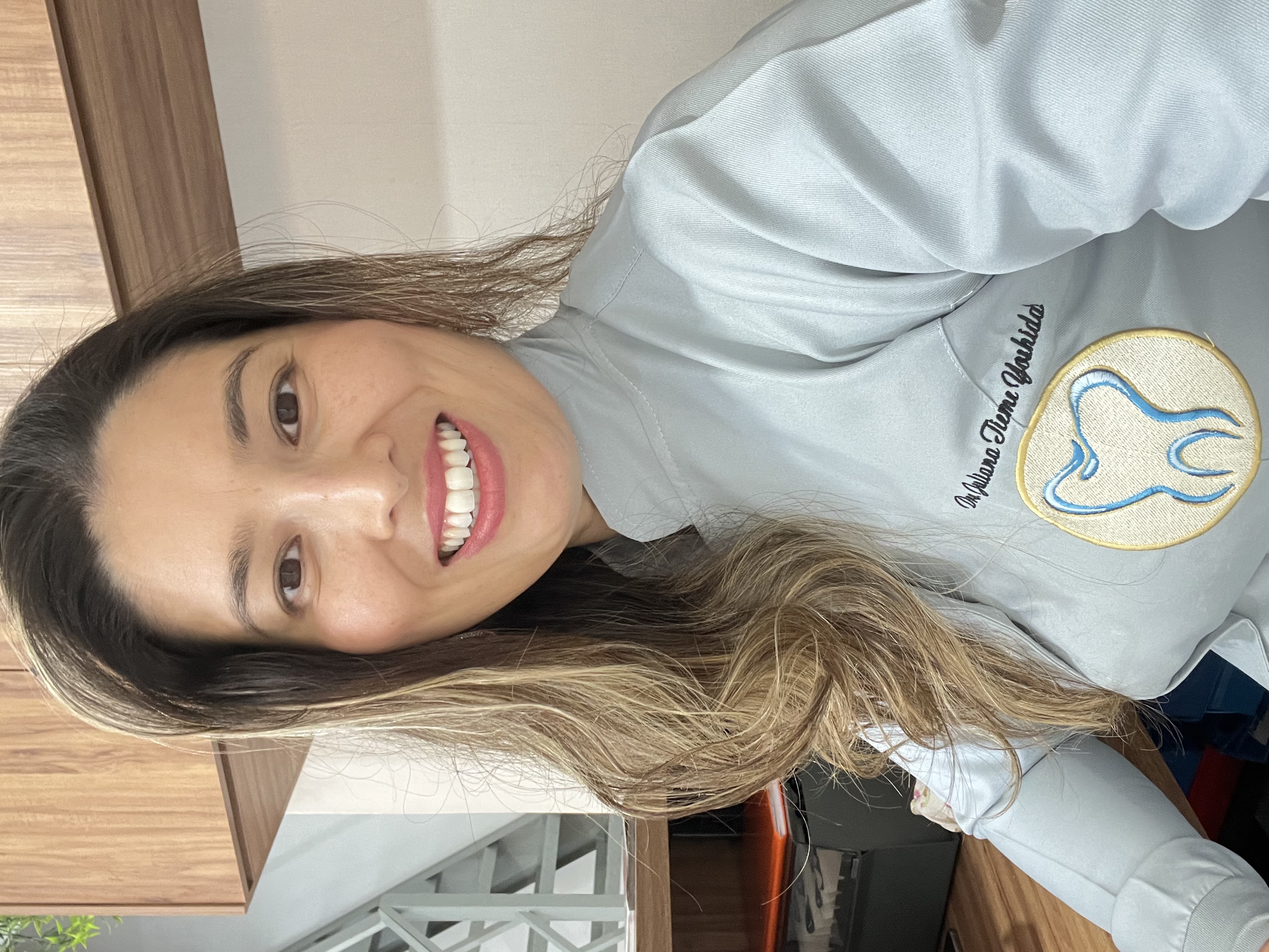 Dra. Juliana Tieme Yoshida, Dentista