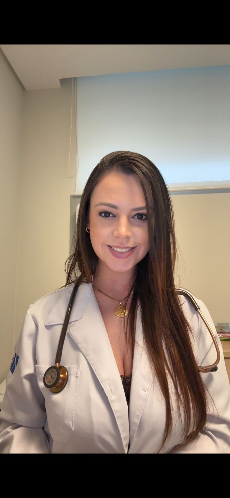 Dr. Isabelle Faria Tiburcio, Pediatria e Generalista