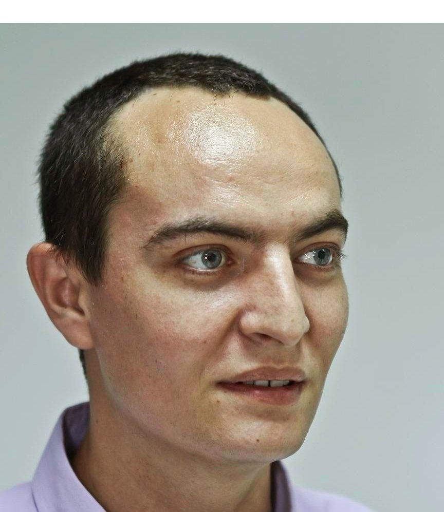 Dr. Hugo Andres Iglesias Ricoy , Dentista
