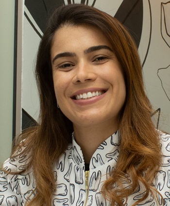 Dr. Larissa Rodrigues, Dentista